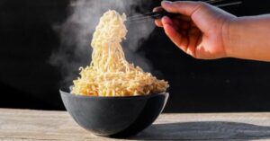 Delicious and Convenient Gluten-Free Instant Ramen You Need to Try 1 (grabbing ramen with chopsticks)